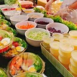 ร้านสลัดมิกกี้เชค