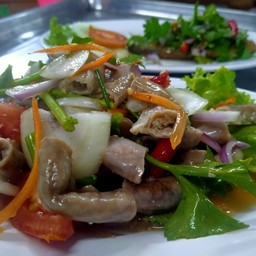 ยําไส้อ่อน