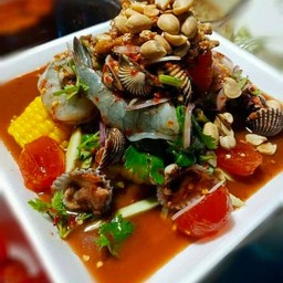 ยำปลดแอก