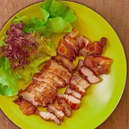 สามชั้นทอดน้ำปลา