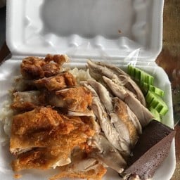 ต่าย ข้าวมันไก่-ก๋วยเตี๋ยวไก่มะระ