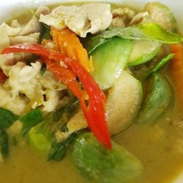 แก่งเขียวหวานไก่-หมู-เนื้อ