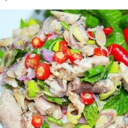 ยำปลาทูแม่กลอง