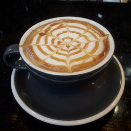 คาราเมลมัคคิอาโต้ร้อน(ใหญ่)