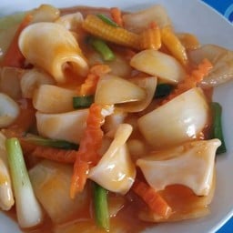 ปลาหมึกผัดไข่เค็ม