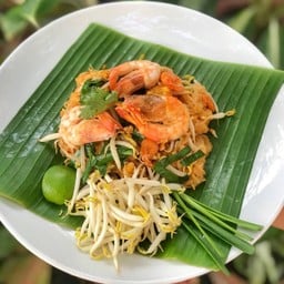 ร้านผัดไทยแม่วรรณ &อาหารตามสั่ง
