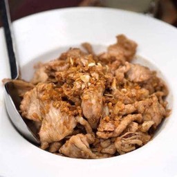 หมูชิ้น ทอดกะเทียม
