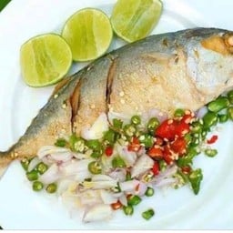 ยำปลาทูหอม