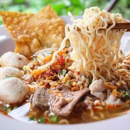 ก๋วยเตี๋ยวบ้านสวนหลบมุม