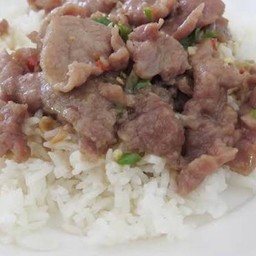 ข้าวเนื้อน้ำมันหอย