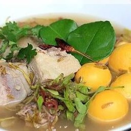 ต้มไก่ไข่อ่อนใบมะขาม