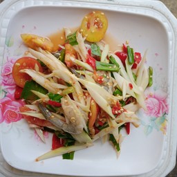 ส้มตำกุ้งสด