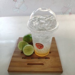 คาราเมลมะนาวโซดา