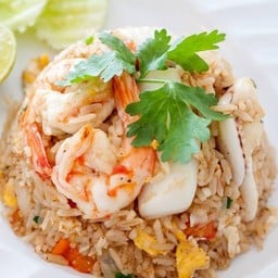 ข้าวผัดทะเล