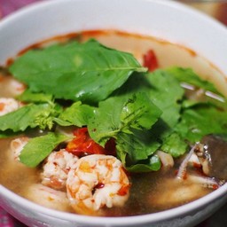 ต้มยำกุ้งกระเพรา