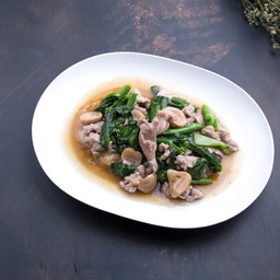 ก๋วยเตี๋ยวราดหน้าหมูนุ่มคุโรบุตะ เล็ก