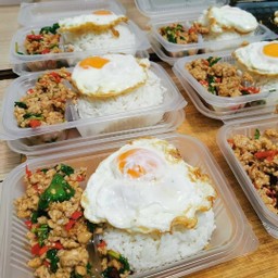 ลดพิเศษ!! ข้าวกะเพราหมูสับไข่ดาว3กล่อง