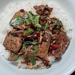 กะเพรา ตับหมู