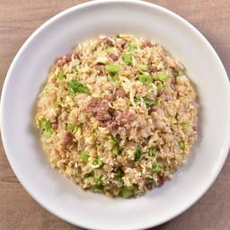 ข้าวผัดคะน้าปลาเค็ม หมู