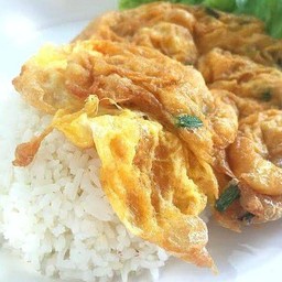 ไข่เจียวหมูสับราดข้าว
