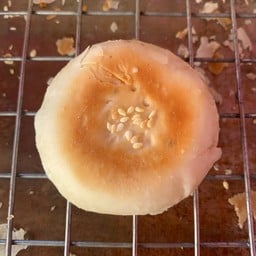 ขนมเปี๊ยะไส้ถั่วเขียว กล่องกลาง 10ชิ้น