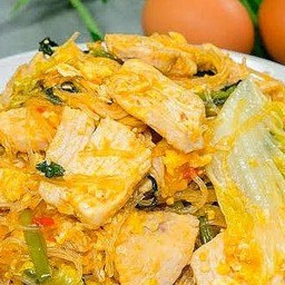 สุกี้แห้งไก่