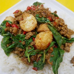 กระเพราเต้าหู้หมูสับ