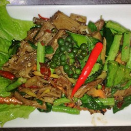 ผัดฉ่าขาเห็ด