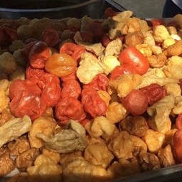 ร้านลูกชิ้นทอดลุงเพชรตลาดสามแยก