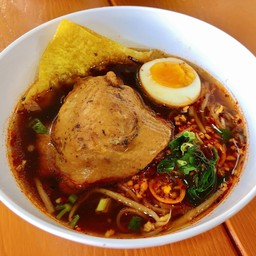 ต้มยำ ไก่ตุ๋น