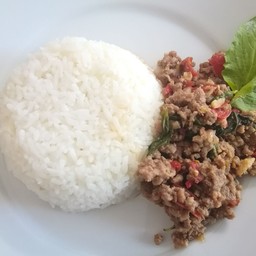 กะเพราไก่ยกเซต 3 กล่อง