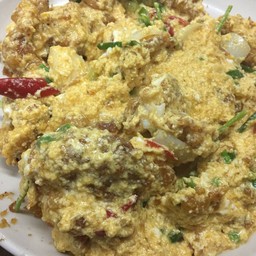 ปูนิ่มผัดผงกะหรี่