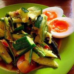ตำแตงไข่ต้ม