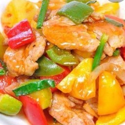 ผัดเปรี้ยวหวานราดข้าว