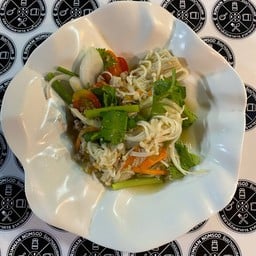 ยำเข็มทองหมูสับ