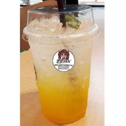 เสาวรส โซดา