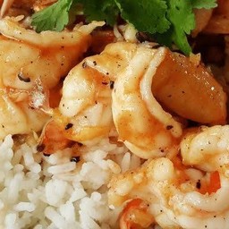 ข้าวกุ้งกระเทียม