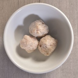 ลูกชิ้นหมู