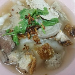 เกาเหลาเลือดหมูเฮียง้วนเอกชัย42  พระราม2 เอกชัย42 บางบอน