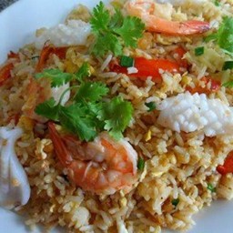 ข้าวผัดทะเลรวม