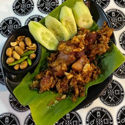 แหนมซี่โครงทอด