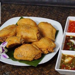ปีกไก่ทอดเกลือ