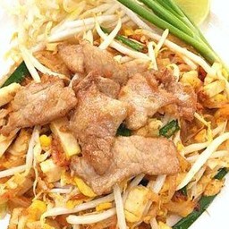 ผัดไทเส้นจันหมูหมักนุ่มโบราณ