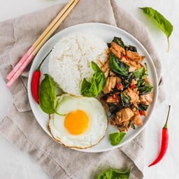 หมูกรอบราชา นวลจันทร์