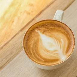 เฮเซลนัทลาเต้ ร้อน