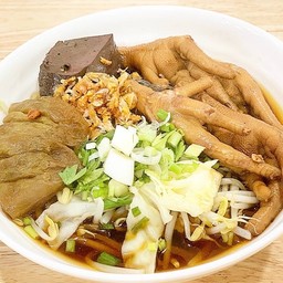 ก๋วยเตี๋ยวไก่ ตีนไก่อย่างเดียว