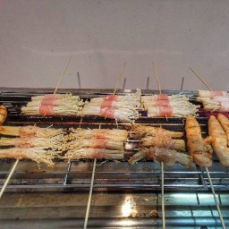 หม่าล่า สุขดี ( กิ่งแก้ว )