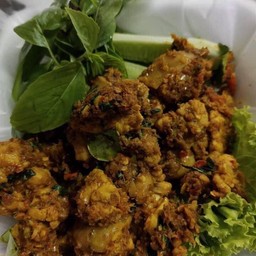 ผัดเผ็ดไก่บ้านสูตรแลน