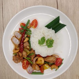 ข้าวไก่ผัดเม็ดมะม่วง