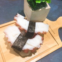 Tako Sushi (2คำ)